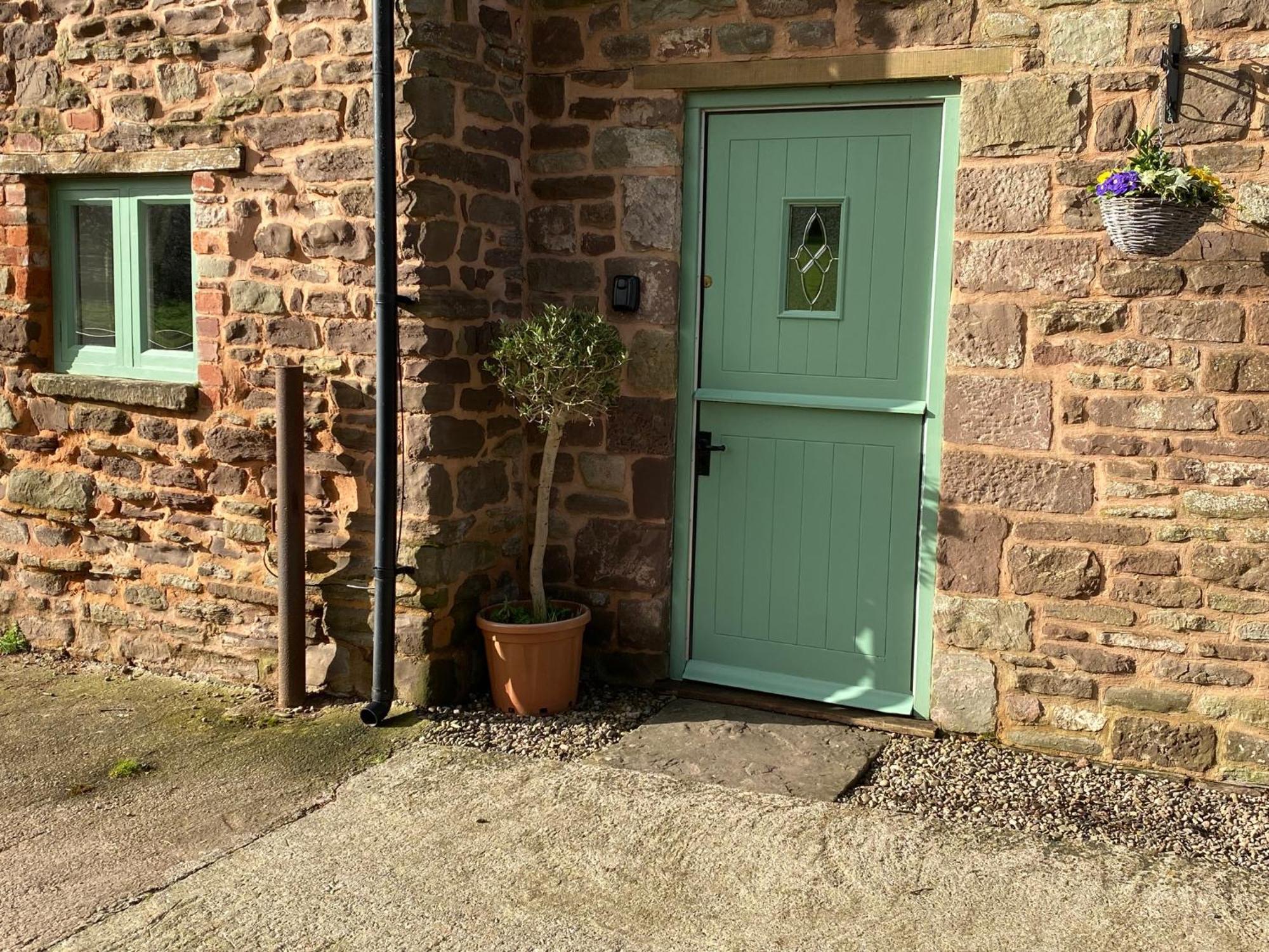 Oaklands Cottage On A Rural Farm Dingestow Екстериор снимка